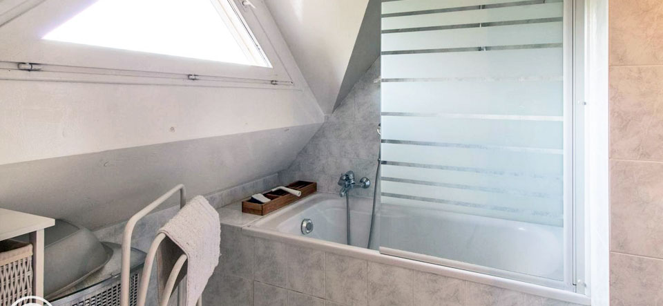 Durant votre séjour vous pourrez profiter d'une vue magnifique sur notre belle région de l'Albanais.